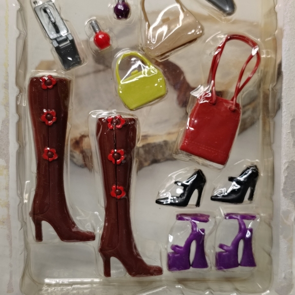 Barbie Bonanza Shoe And Accessories Mattel 2003 # C1178, C3341 Vintage Barbie - Picture 10 of 16
